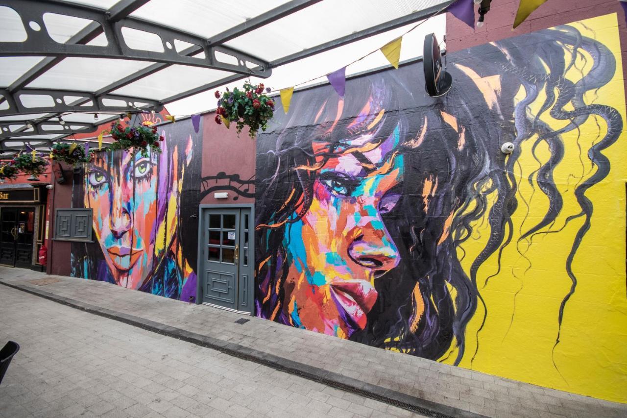 Crown Quarter Hotel Уексфорд Екстериор снимка