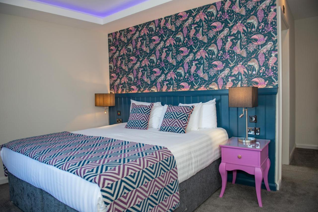 Crown Quarter Hotel Уексфорд Екстериор снимка