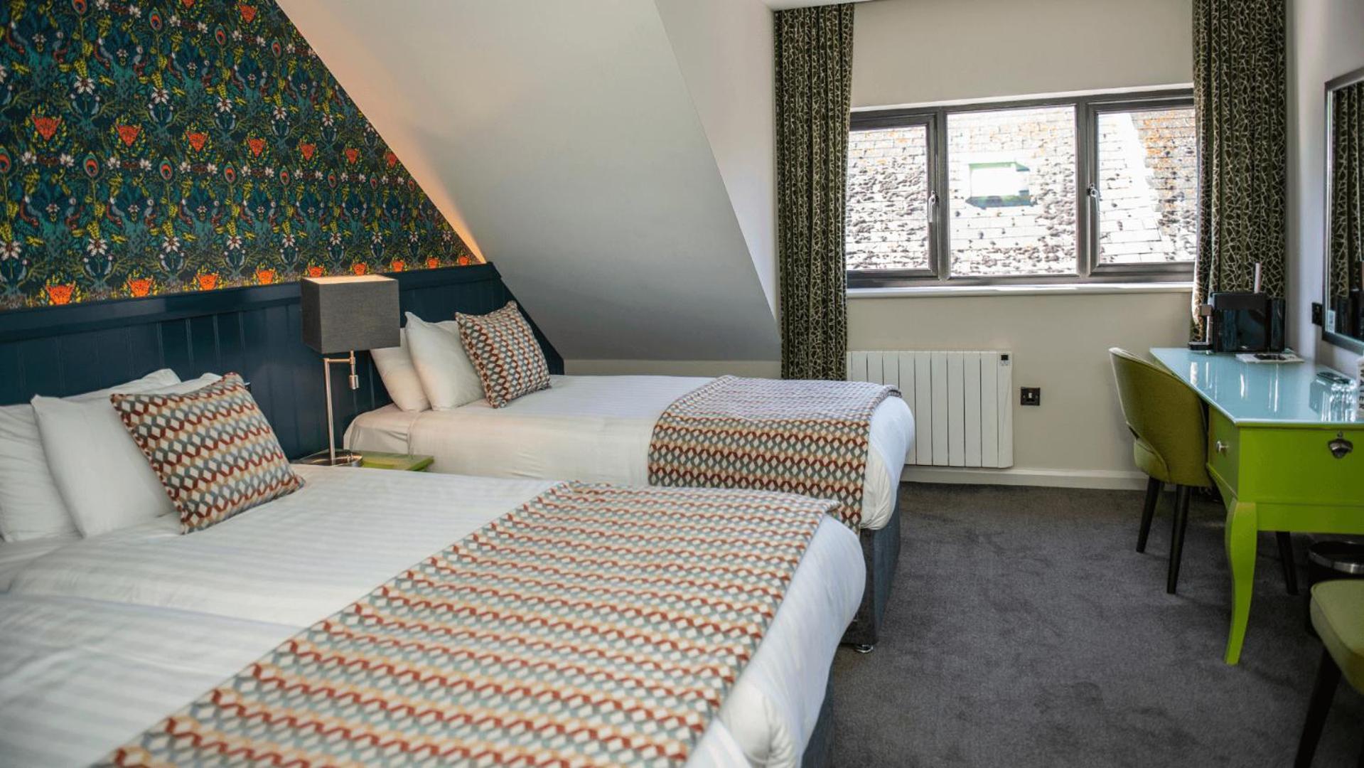Crown Quarter Hotel Уексфорд Екстериор снимка
