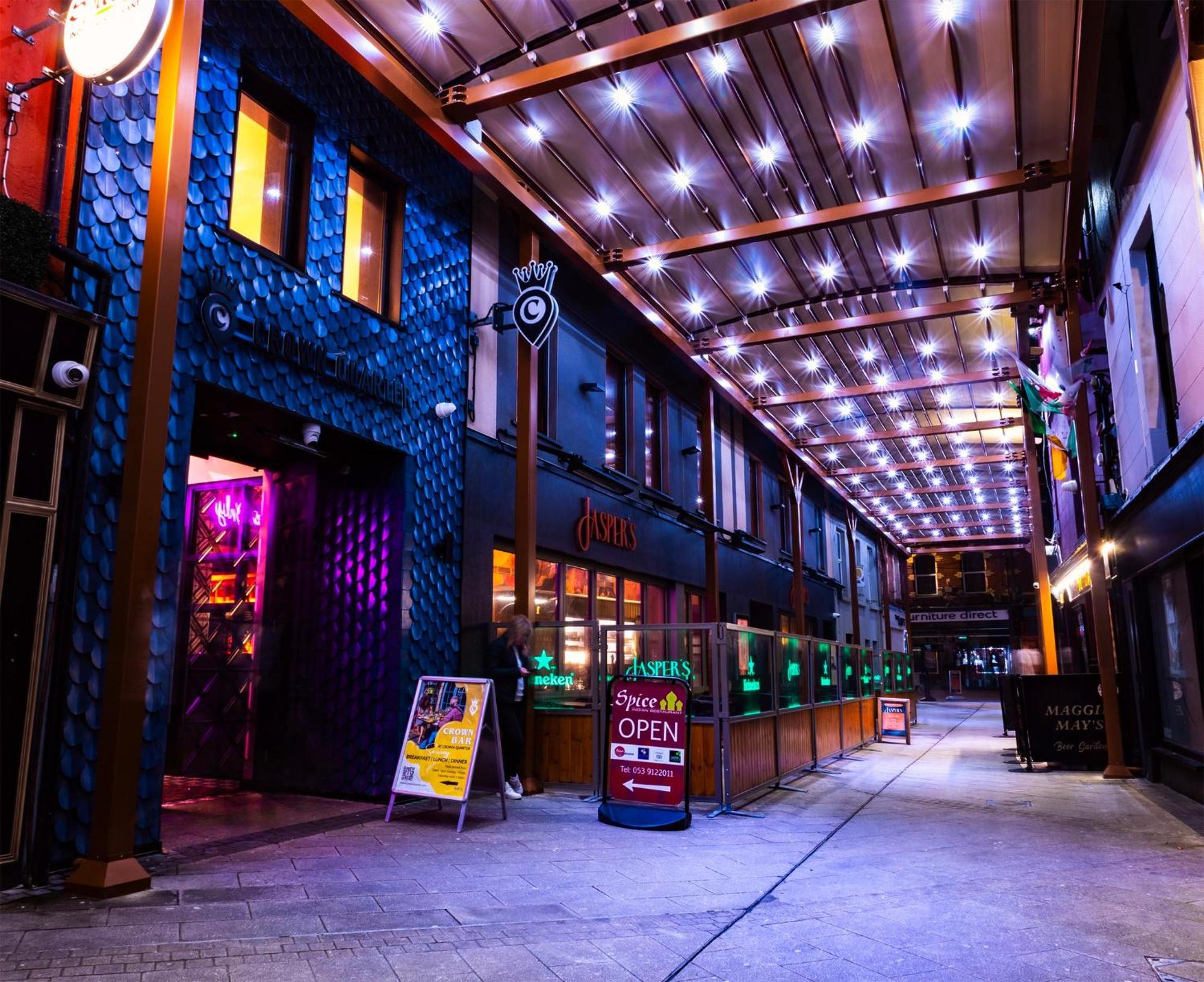 Crown Quarter Hotel Уексфорд Екстериор снимка
